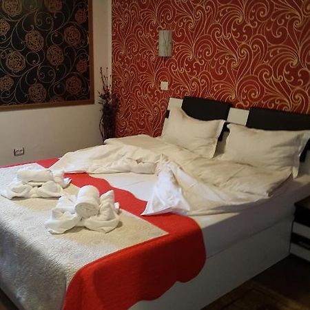 Apartament Garsoniera Ioana Bukareszt Zewnętrze zdjęcie
