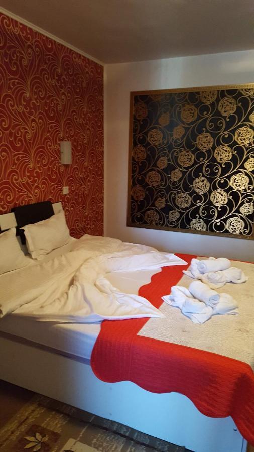 Apartament Garsoniera Ioana Bukareszt Zewnętrze zdjęcie